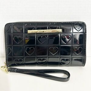 Betsey Johnson Faux Patent Quilted Wristlet Alternating Hearts and Blank Squares